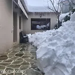 εlena Villa *